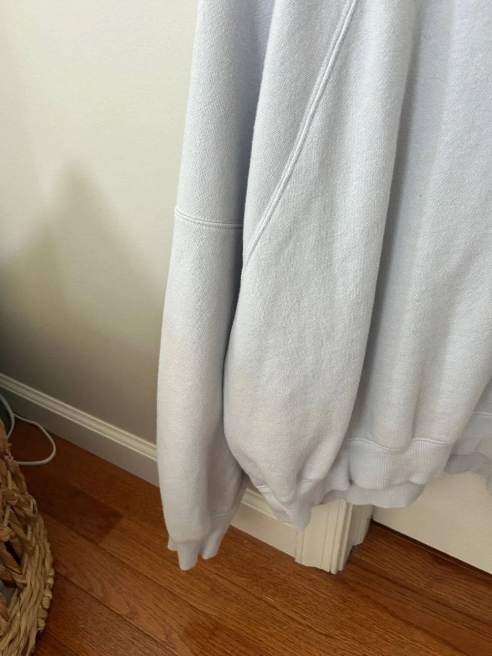 PINK Victoria's Secret Light Gray Crewneck Sweatshirt - Picture 5 of 6